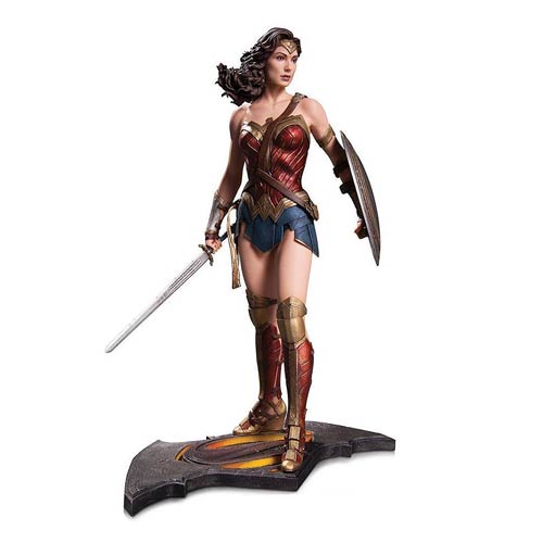 Batman v Superman: Dawn of Justice Wonder Woman 1:6 Scale Statue